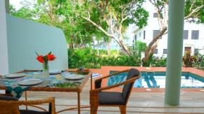 The Pool House & The Colobus House, Bella Seaview, Diani Beach, Kenya